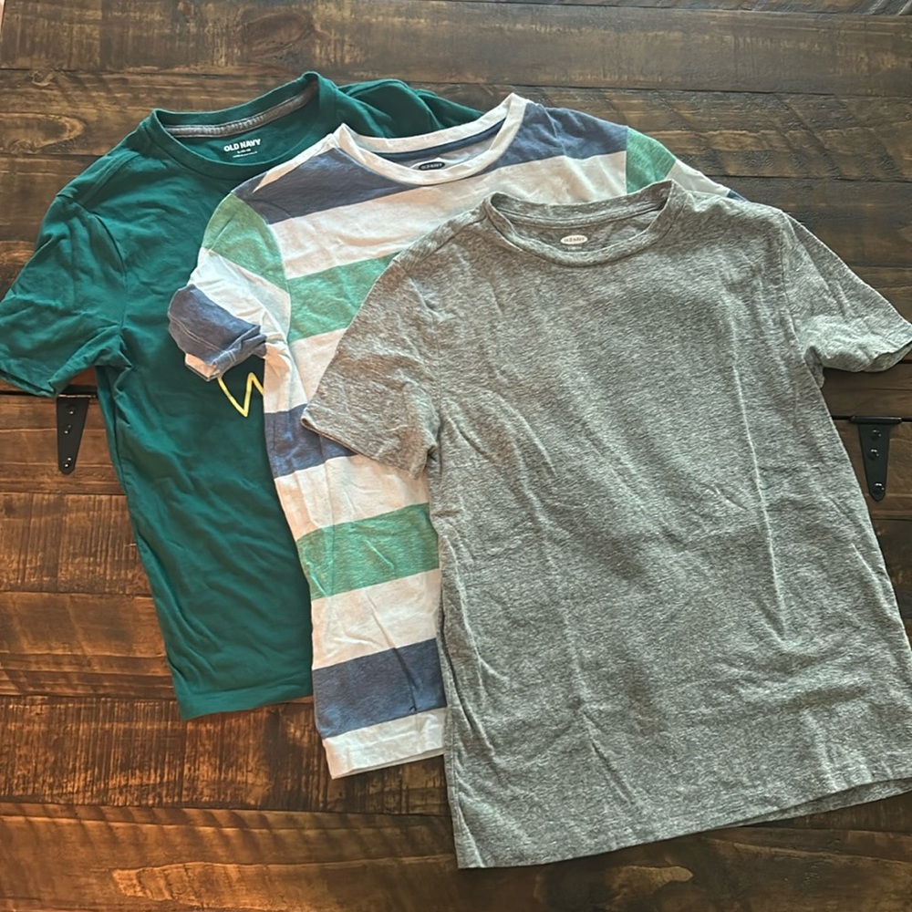 Boys Old Navy short sleeve tee bundle